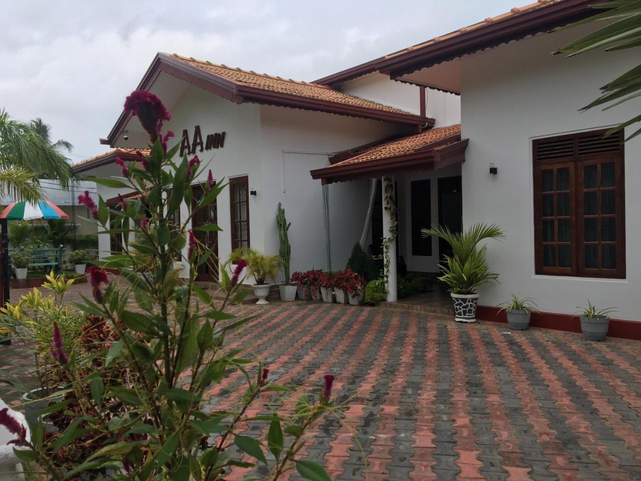 Aa Inn Trincomalee Luaran gambar