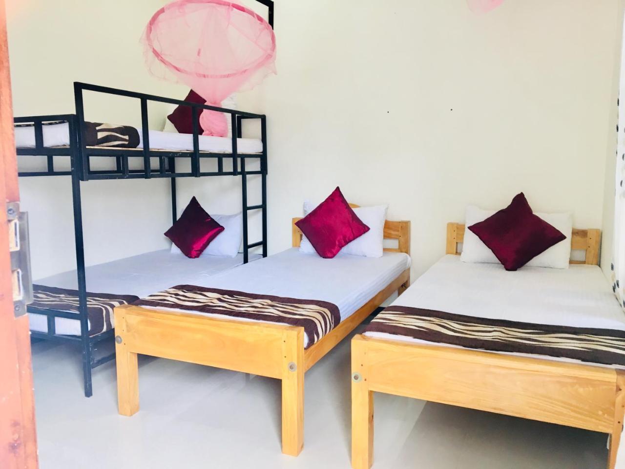 Aa Inn Trincomalee Luaran gambar