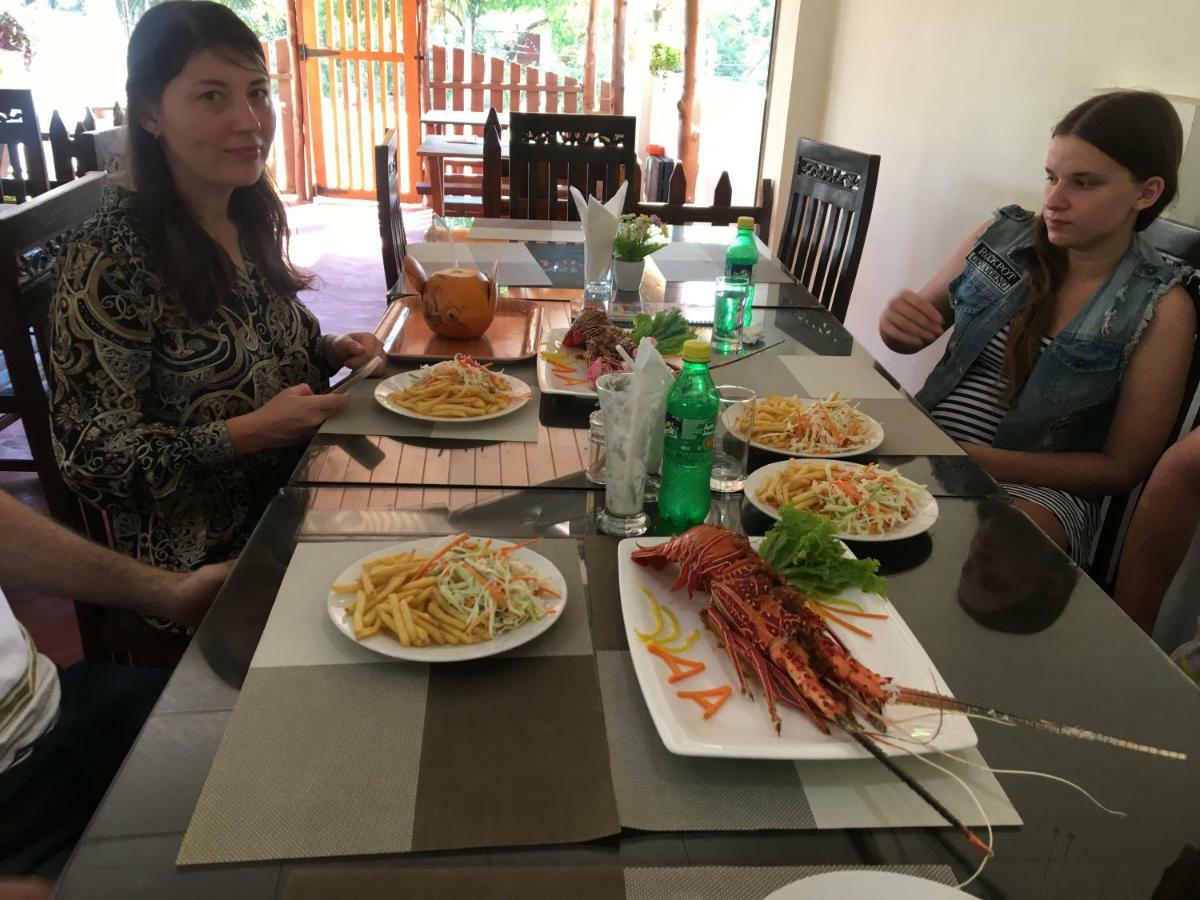 Aa Inn Trincomalee Luaran gambar