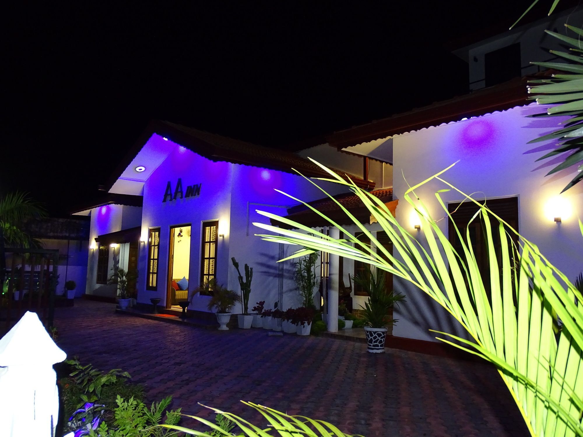 Aa Inn Trincomalee Luaran gambar