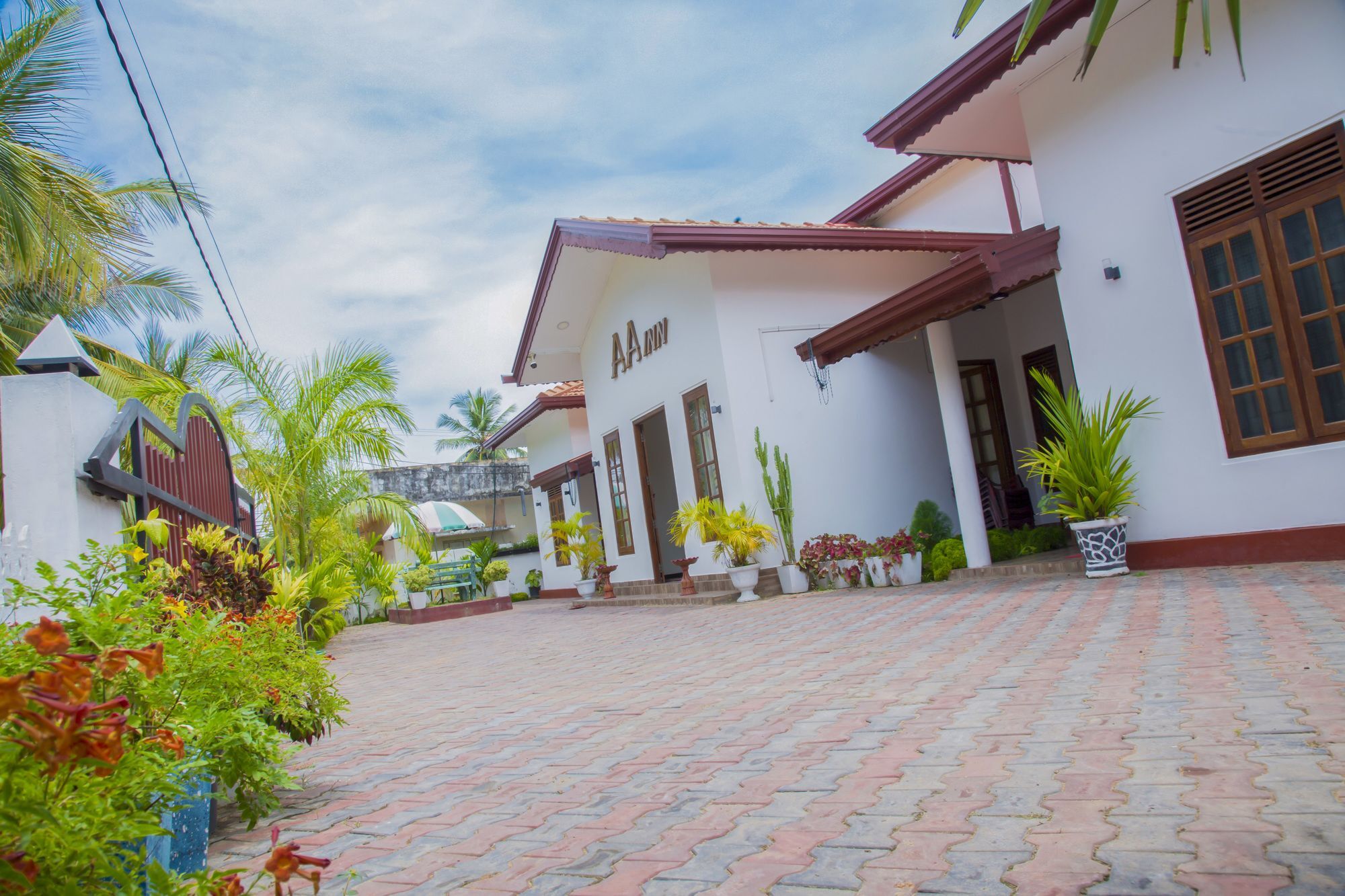 Aa Inn Trincomalee Luaran gambar