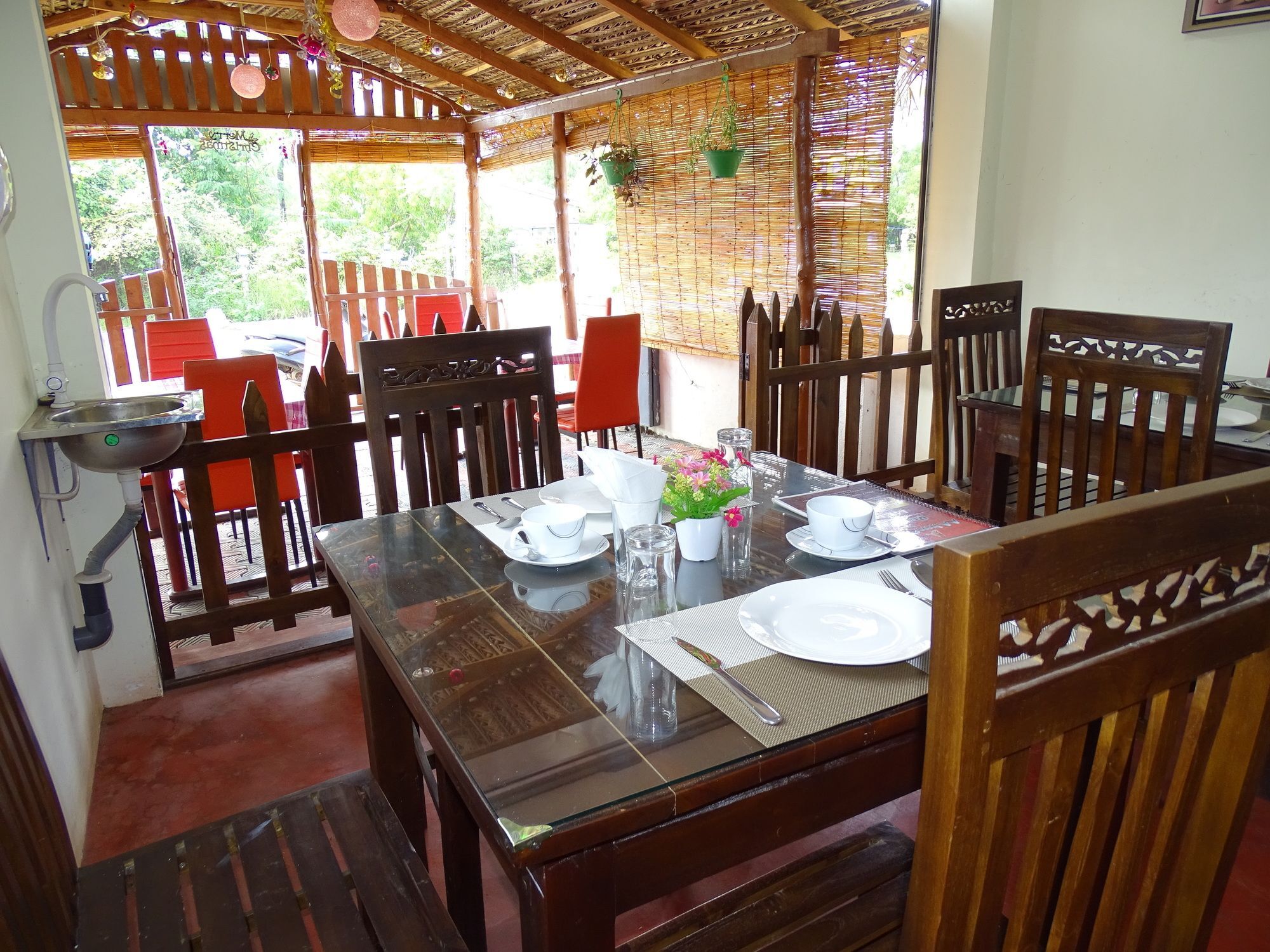 Aa Inn Trincomalee Luaran gambar